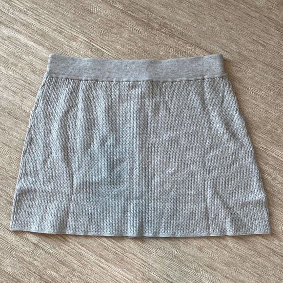 NWT We Wore What Cable Knit Mini Skirt in Light Heather Grey Size XL - Picture 6 of 7